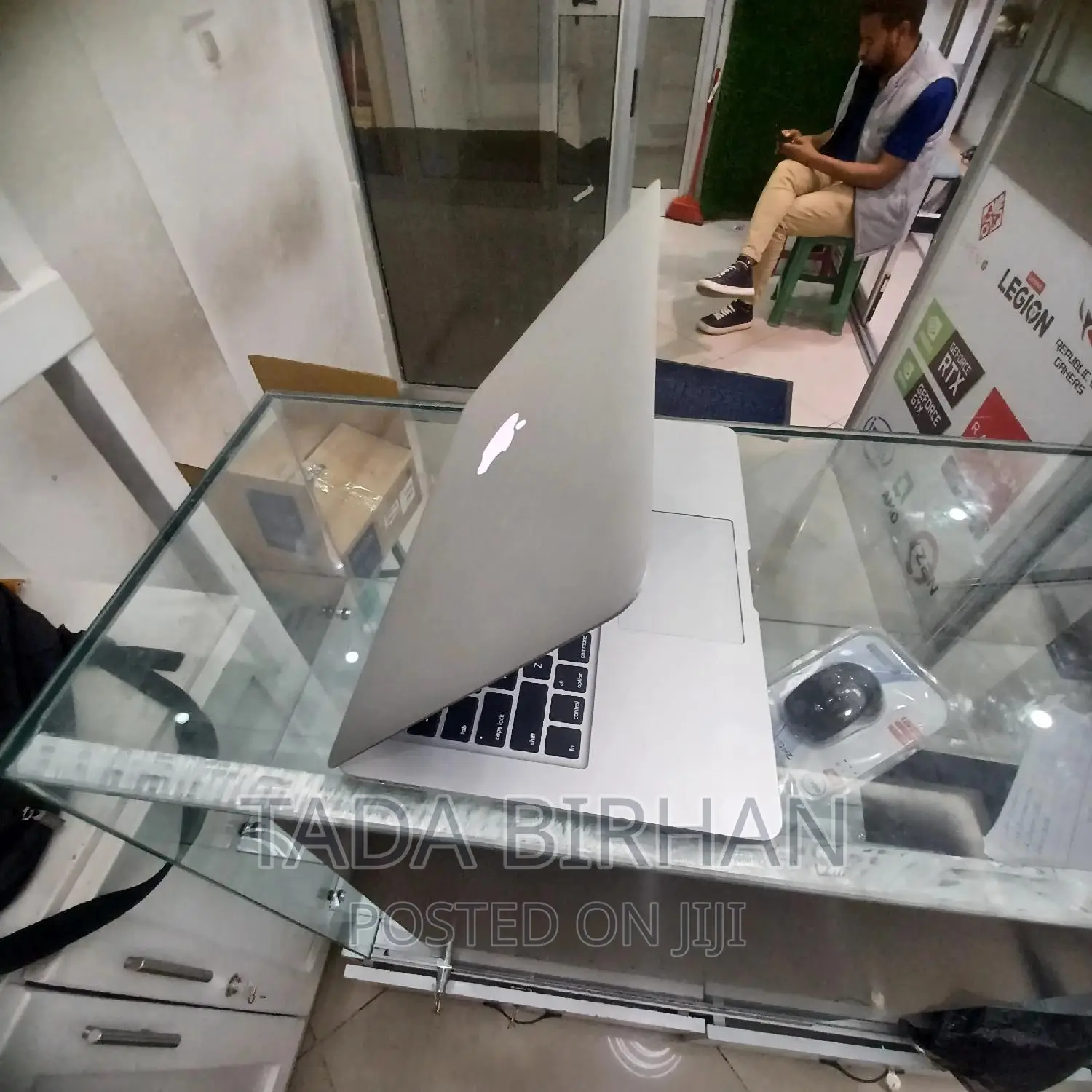 Laptop Apple MacBook Air 2017 8GB Intel Core I5 SSD 128GB