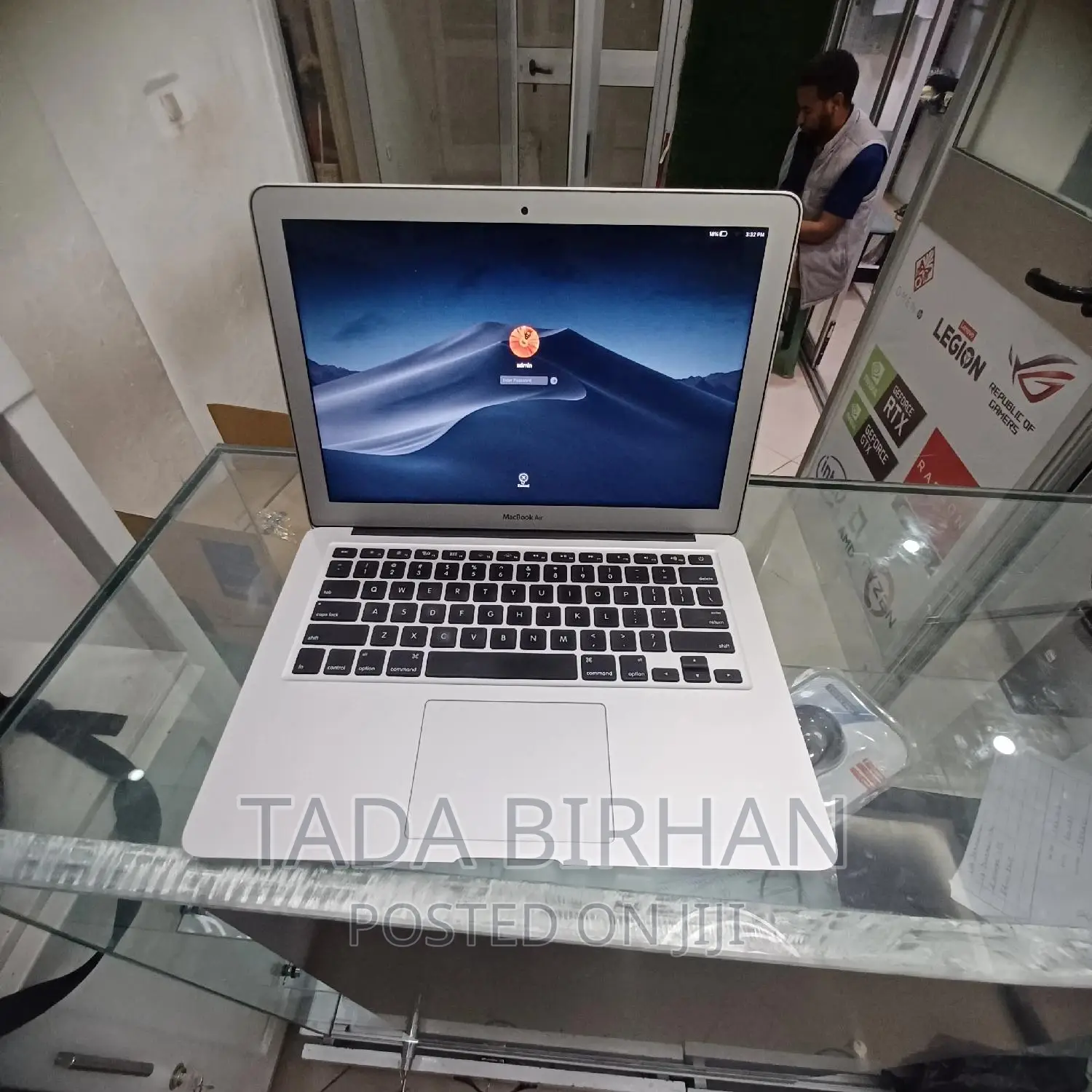 Laptop Apple MacBook Air 2017 8GB Intel Core I5 SSD 128GB