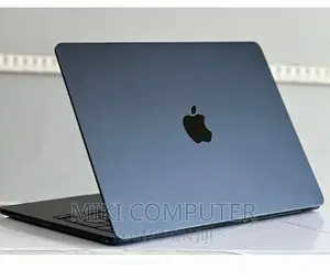 New Laptop Apple MacBook Air 2022 M2 8GB Intel SSD 256GB