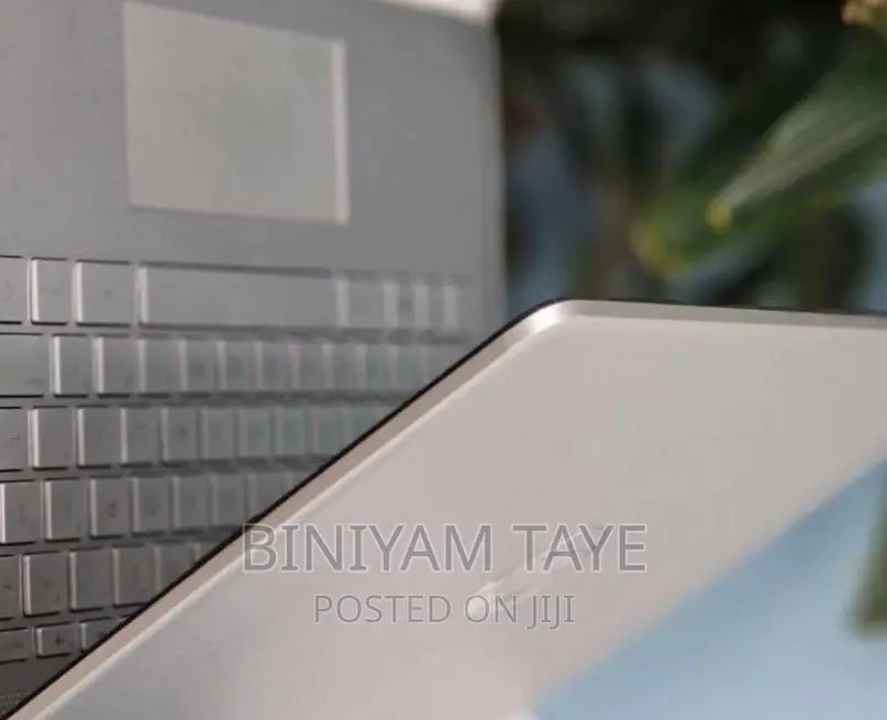 New Laptop HP Pavilion 15 8GB Intel Core I5 SSD 256GB