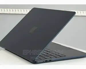 Photo - New Laptop Apple MacBook Air 2022 M2 8GB Apple M2 SSD 256GB
