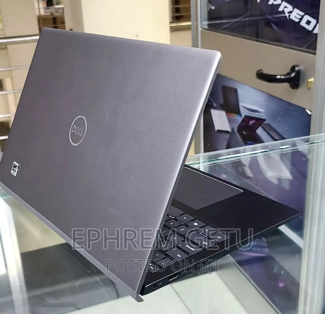 New Laptop Dell Vostro DVCI315 16GB Intel Core I7 SSD 1T