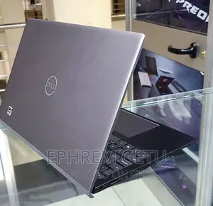 Photo - New Laptop Dell Vostro DVCI315 16GB Intel Core I7 SSD 1T