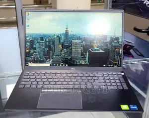 New Laptop Dell Vostro DVCI315 16GB Intel Core I7 SSD 1T