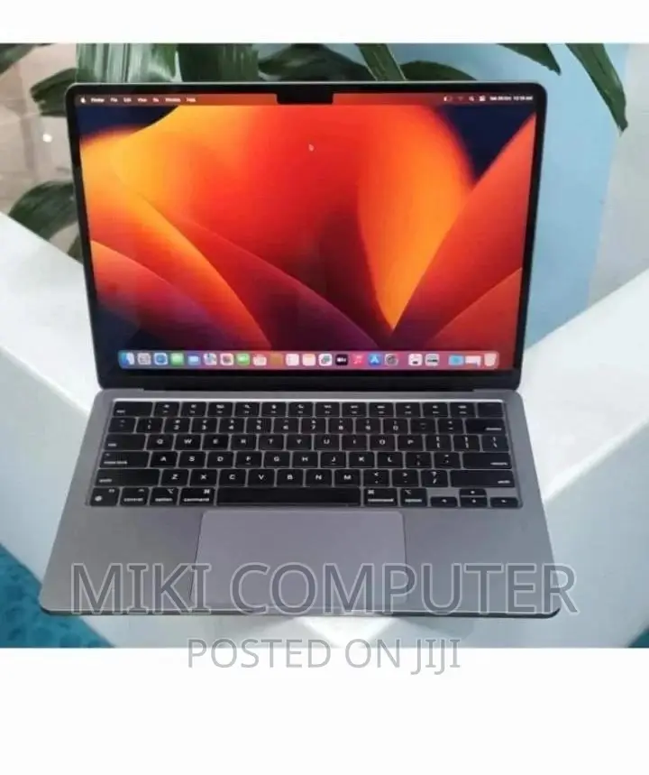 New Laptop Apple MacBook Air 2022 M2 16GB Intel SSD 1T