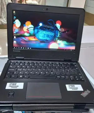 Photo - New Laptop Lenovo IdeaPad Yoga 11 4GB Intel Core 2 Quad HDD 500GB