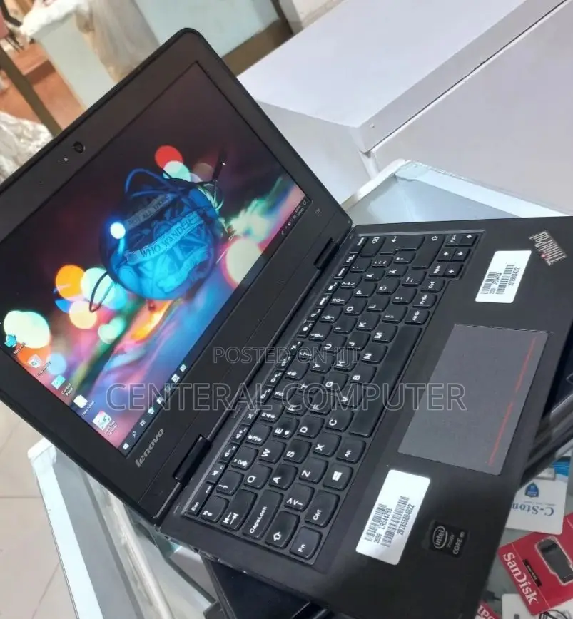 New Laptop Lenovo IdeaPad Yoga 11 4GB Intel Core 2 Quad HDD 500GB