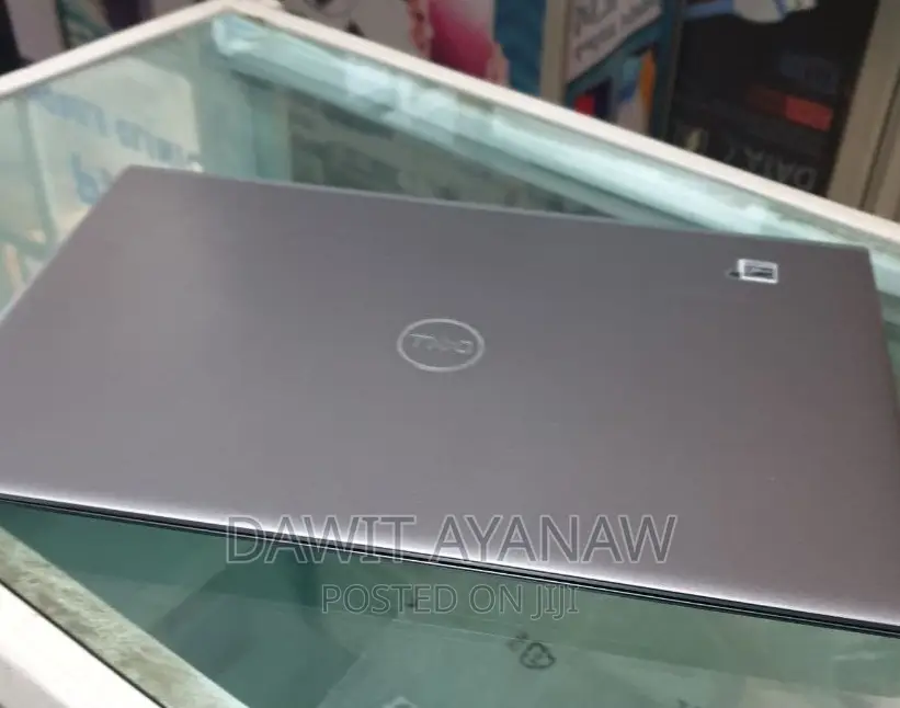 New Laptop Dell Vostro DVCI310 16GB Intel Core I7 SSD 1T