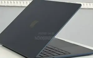 Photo - New Laptop Apple MacBook Air 2022 M2 8GB Apple M2 SSD 256GB