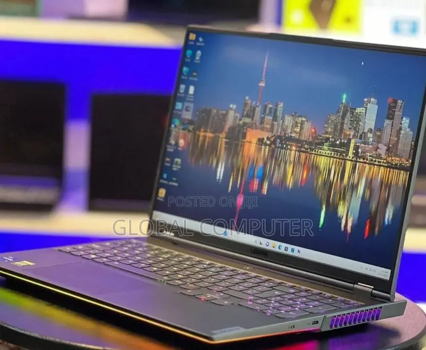 New Laptop Lenovo Legion 7 32GB Intel Core I7 SSD 1T
