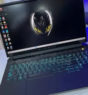 New Laptop Alienware M17x R2 32GB Intel Core I7 SSD 1T