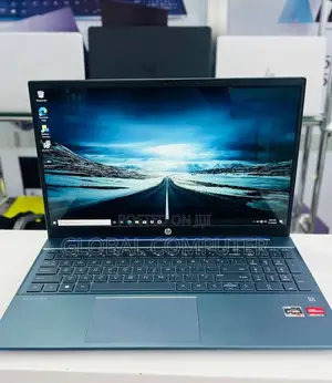 New Laptop HP Pavilion 17t 16GB AMD Ryzen 7 SSD 512GB