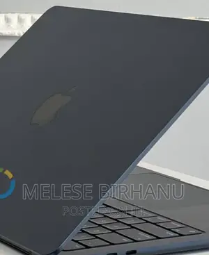 New Laptop Apple MacBook Air 2022 M2 8GB Intel Core I5 SSD 256GB