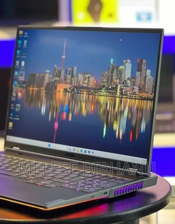 New Laptop Lenovo Legion 7 32GB Intel Core I7 SSD 1T