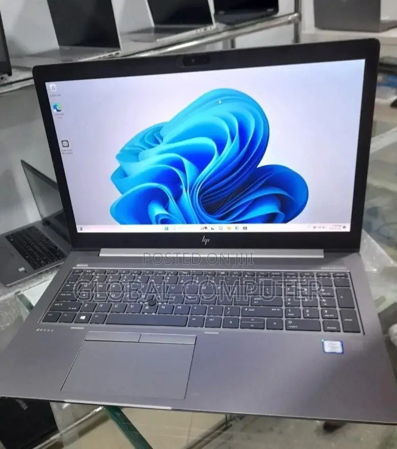 New Laptop HP ZBook 14u G5 16GB Intel Core I7 SSD 512GB