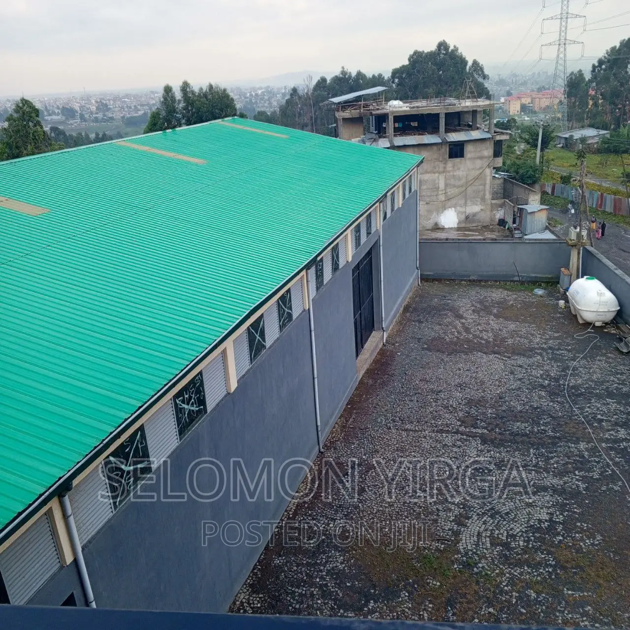 የክራይ መጋዘን ነዉ