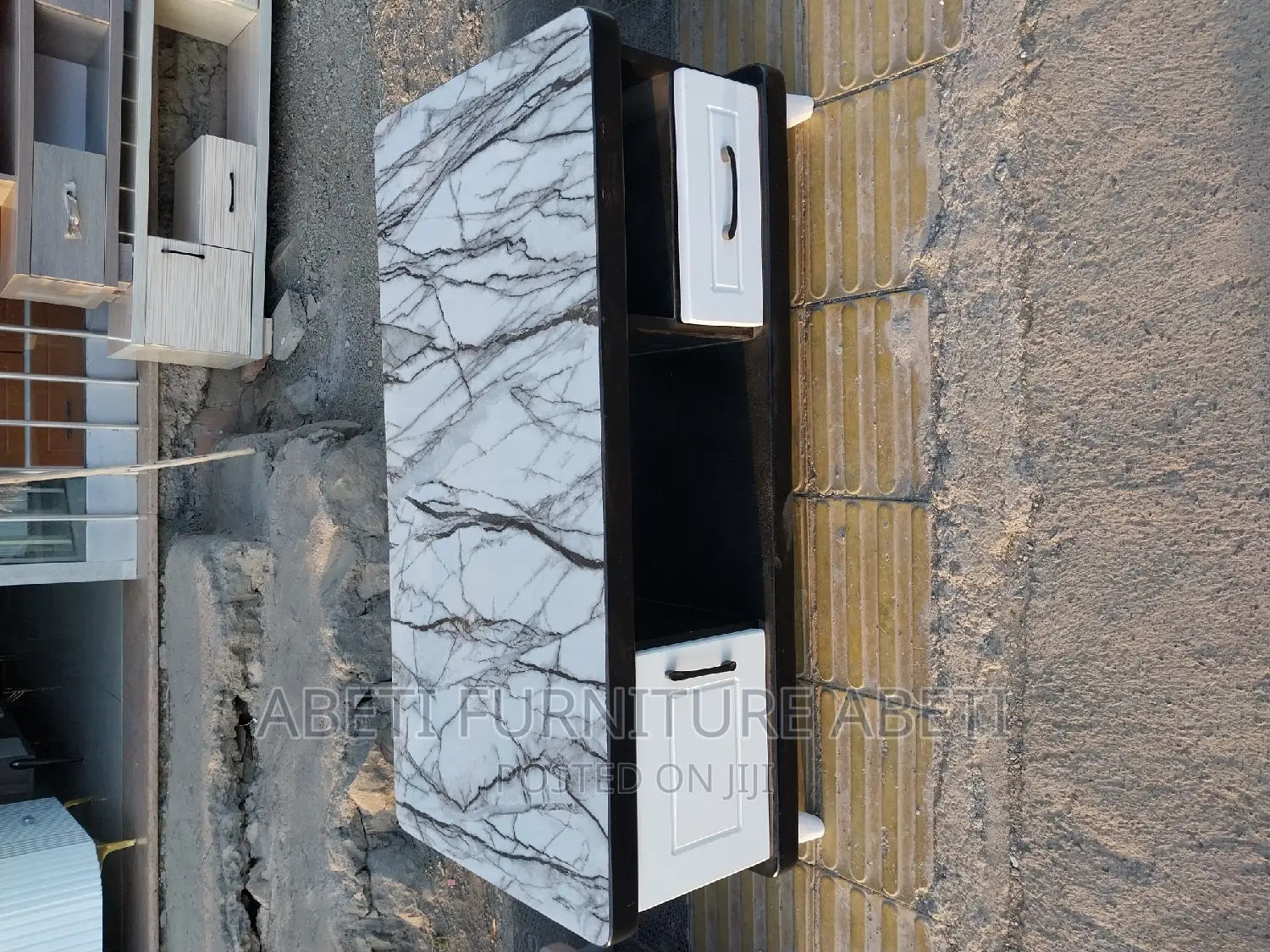 አዳዲስቴብልአለመተውይሰዱ