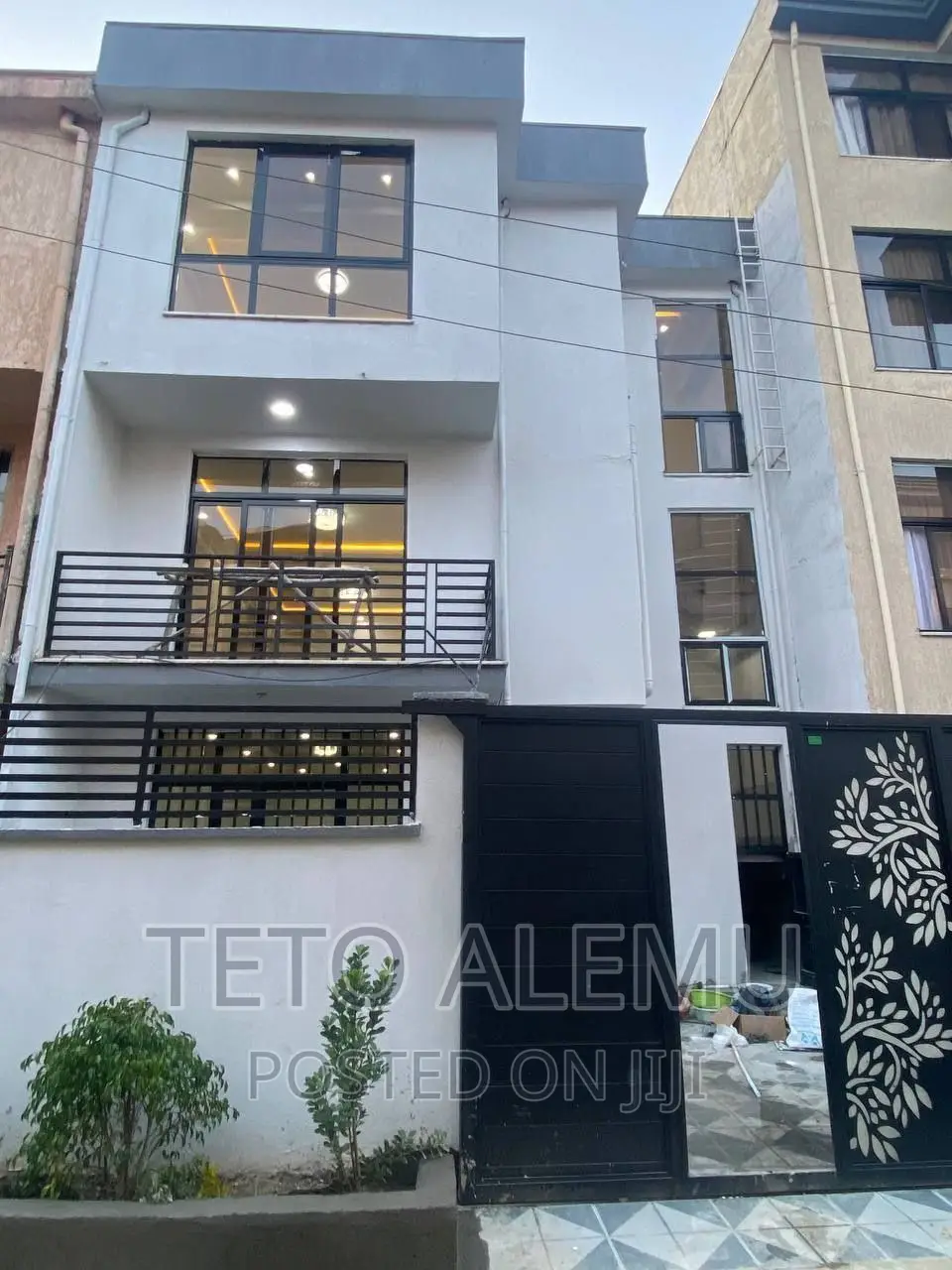 6bdrm Villa in House For Sale, Bole for sale
