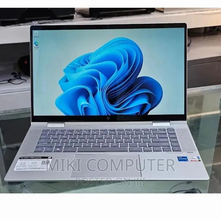 New Laptop HP Envy X360 8GB Intel Core I5 SSD 1T