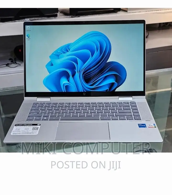 New Laptop HP Envy X360 8GB Intel Core I5 SSD 1T