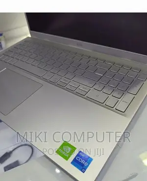 New Laptop Dell Inspiron 15 16GB Intel Core I7 SSD 512GB