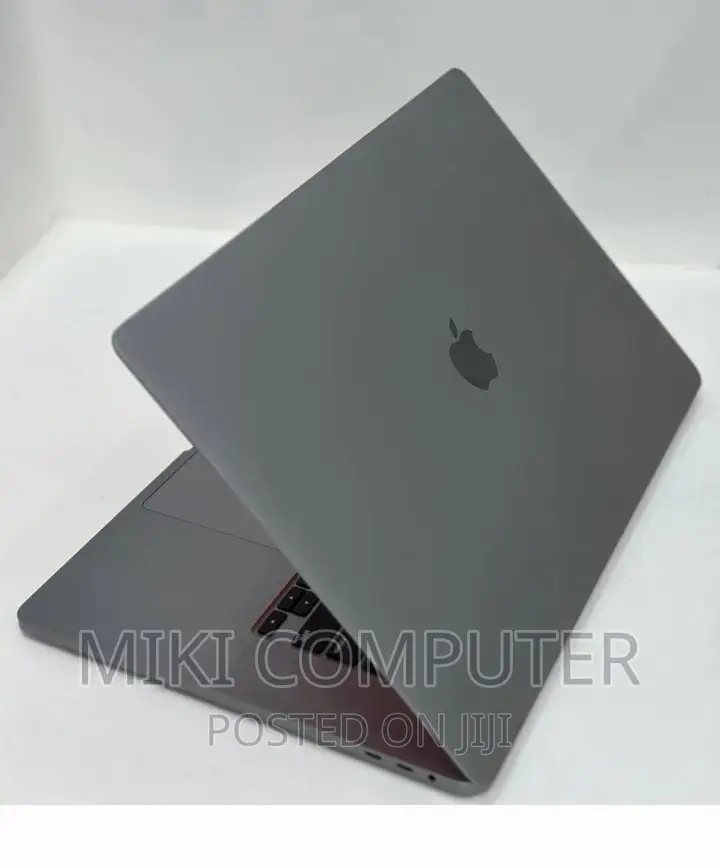 New Laptop Apple MacBook Pro M1 8GB Intel SSD 256GB