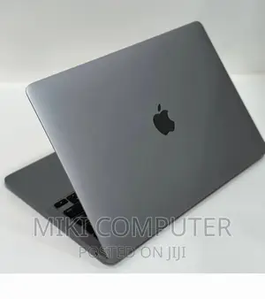 New Laptop Apple MacBook Pro M1 8GB Intel SSD 256GB