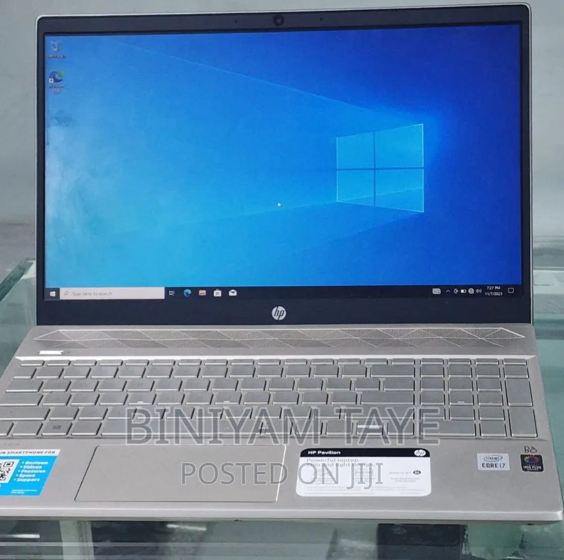 New Laptop HP Stream Notebook 8GB Intel Core I7 SSD 1T