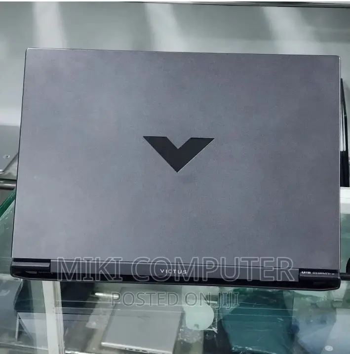 New Laptop 16GB AMD Ryzen 7 SSD 512GB