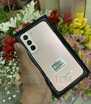 New Samsung Galaxy S22 5G 128 GB Rose Gold