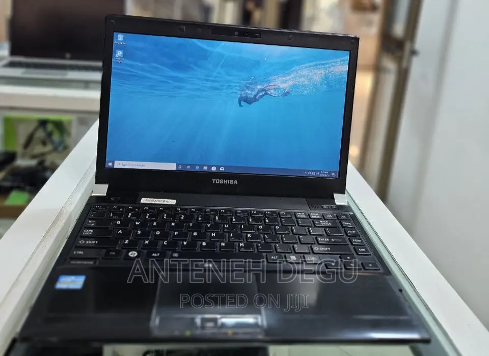 Laptop Toshiba Portege A30 4GB Intel Core I5 HDD 500GB