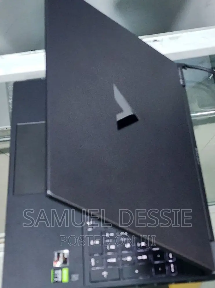 New Laptop HP Victus 16 16GB AMD Ryzen 5 SSD 512GB