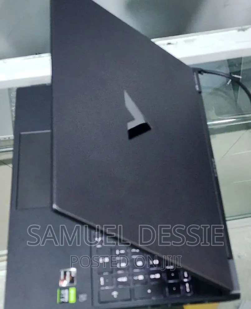 New Laptop HP Victus 16 16GB AMD Ryzen 5 SSD 512GB