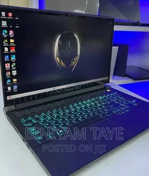 New Laptop Alienware M17x R2 32GB Intel Core i7 SSD 1T