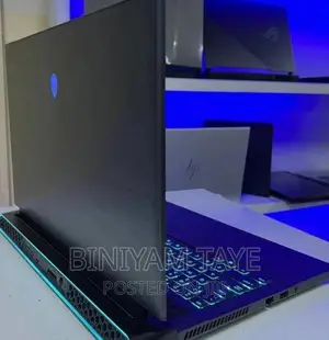 New Laptop Alienware M17x R2 32GB Intel Core i7 SSD 1T