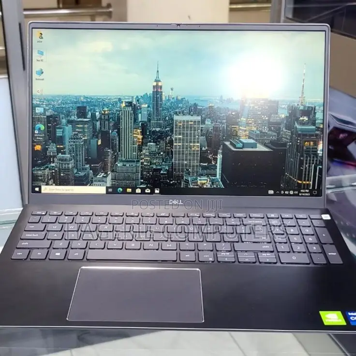 New Laptop Dell Vostro V130 16GB Intel Core I7 SSD 1T