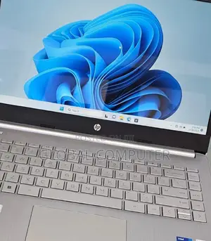 New Laptop HP 14-Dq2031tg 8GB Intel Core I5 SSD 512GB