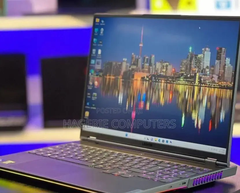 New Laptop Lenovo Legion 7 32GB Intel Core I7 SSD 1T