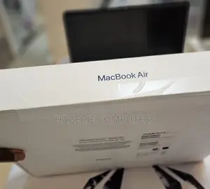 Photo - New Laptop Apple MacBook Air 2022 M2 8GB Apple M2 SSD 256GB