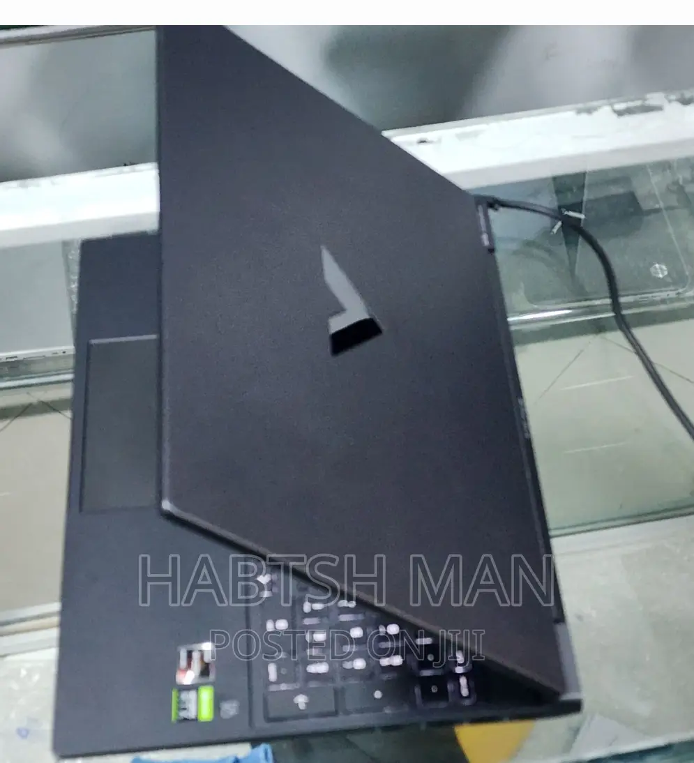 New Laptop HP Victus 16 16GB AMD Ryzen 5 SSD 512GB