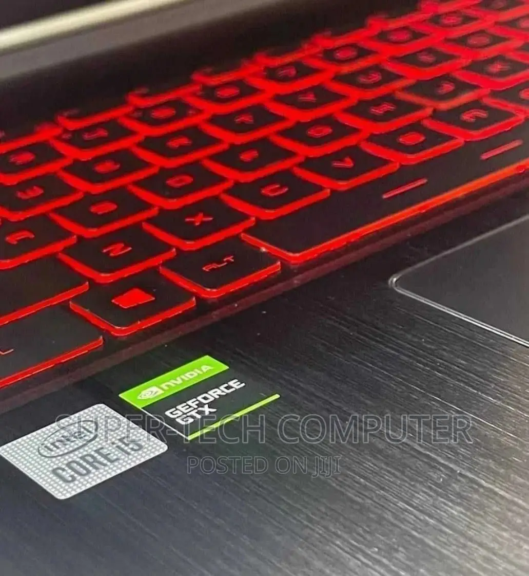 New Laptop MSI GF63 8GB Intel Core I5 SSD 512GB