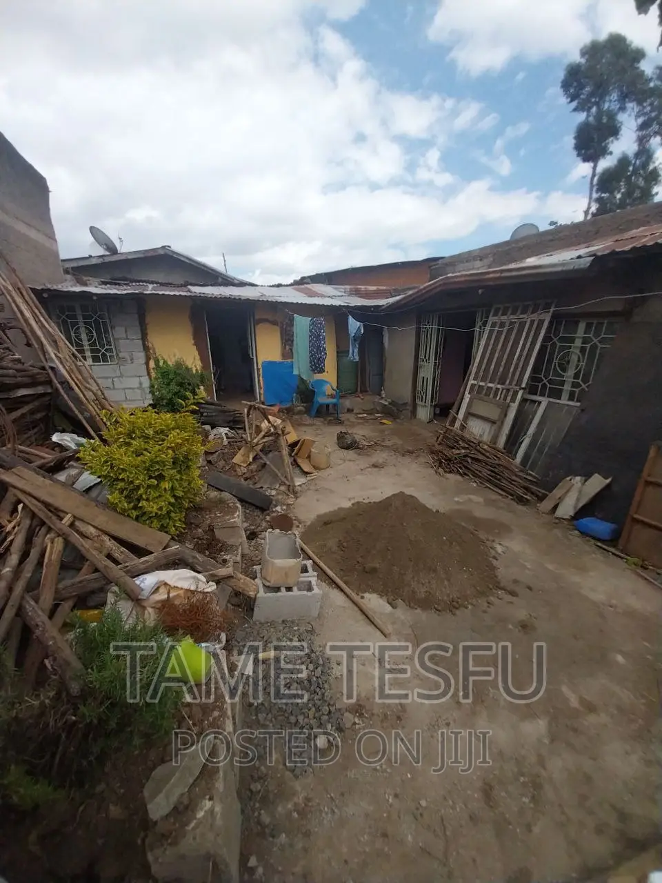 Furnished 2bdrm House in Yeka Memihirana  for sale