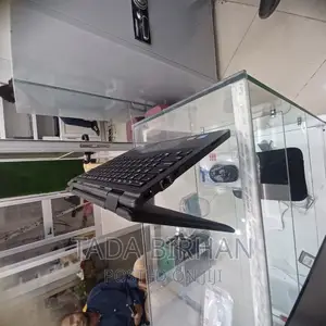 Photo - Laptop Lenovo 100e 4GB Intel Pentium HDD 500GB