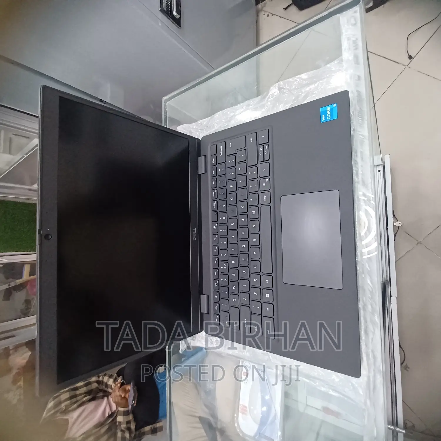 New Laptop Dell XPS 15 8GB Intel Core I5 SSD 256GB