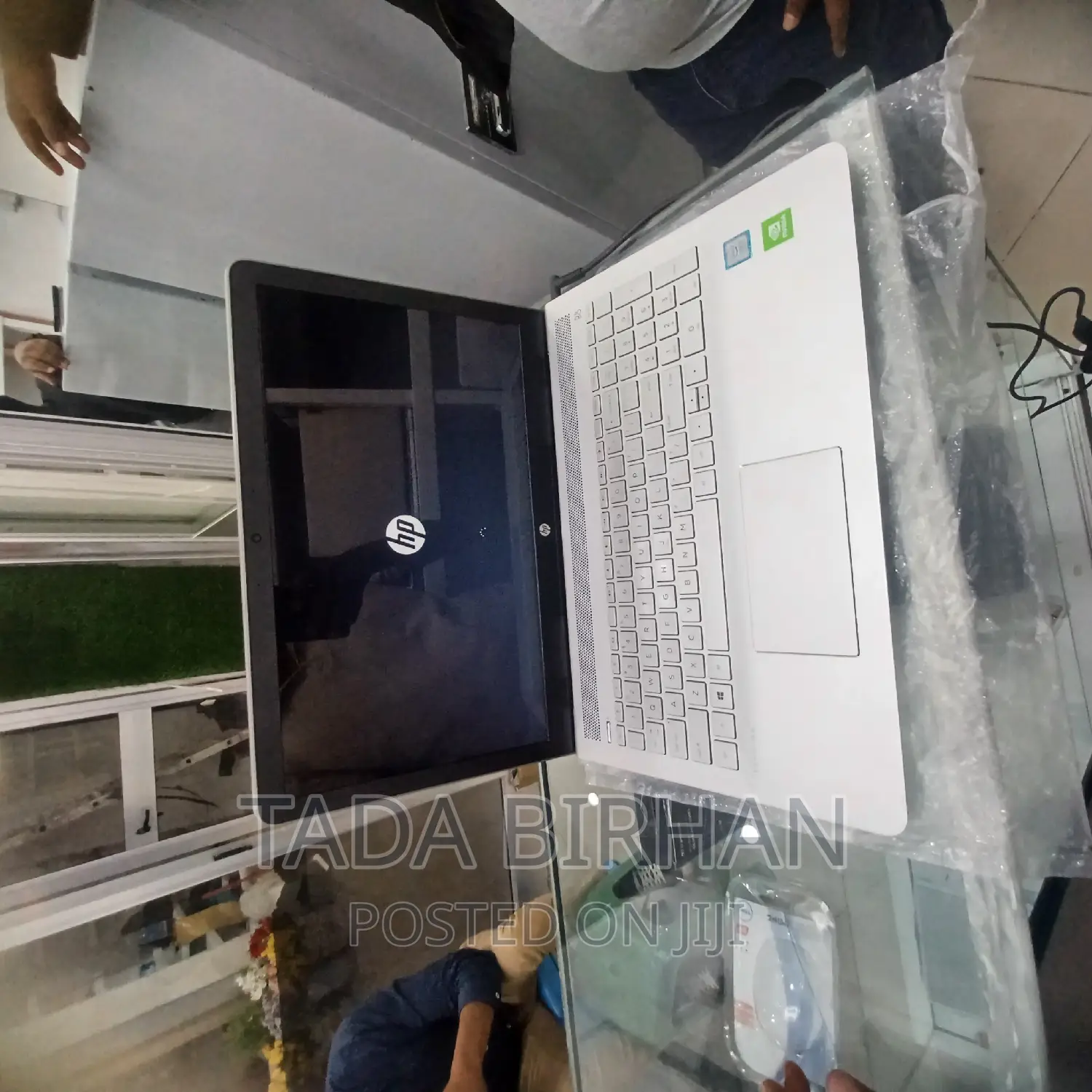 New Laptop HP Pavilion 15 8GB Intel Core I5 HDD 1T
