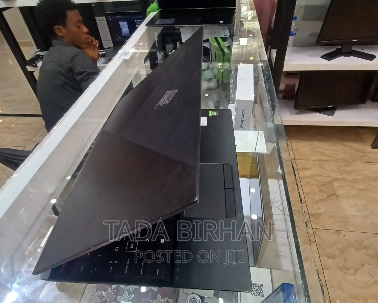 New Laptop HP Omen 15 16GB Intel Core I7 SSD 512GB