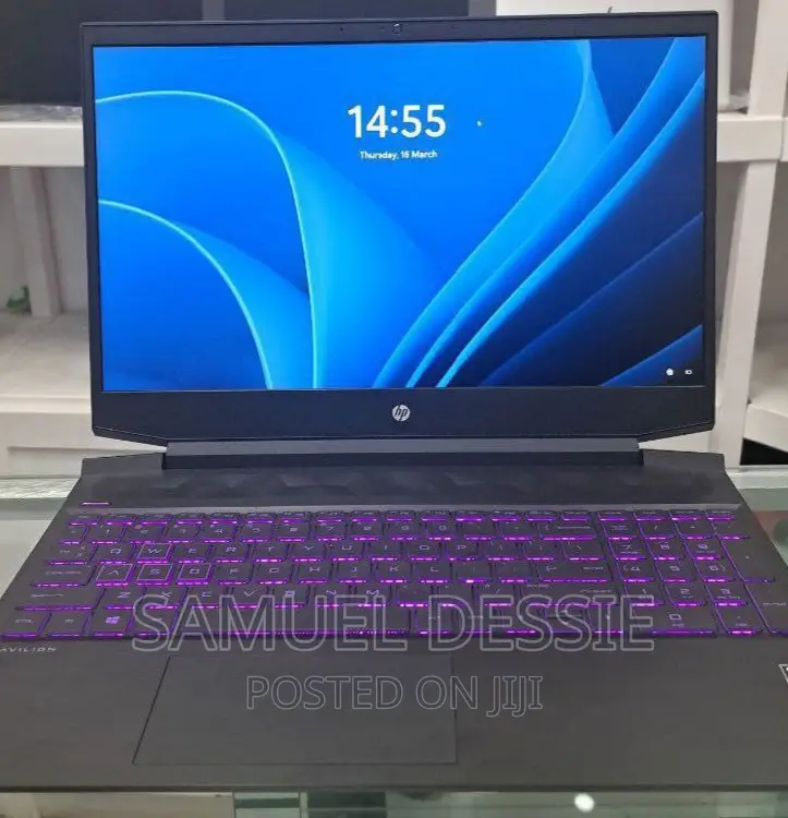 New Laptop HP Pavilion 15 8GB AMD Ryzen 5 SSD 512GB
