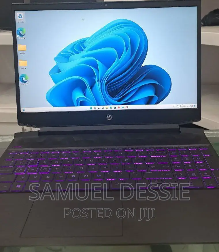 New Laptop HP Pavilion 15 8GB AMD Ryzen 5 SSD 512GB