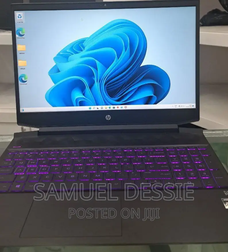 New Laptop HP Pavilion 15 8GB AMD Ryzen 5 SSD 512GB