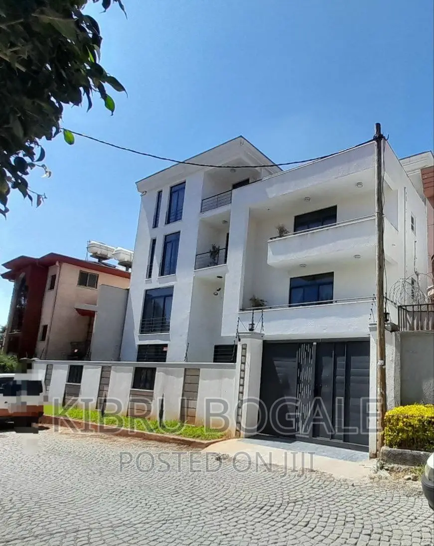 7bdrm House in Samit, Bole for sale